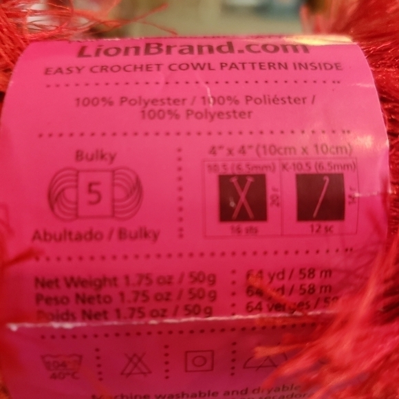 😄Pick 3/$24:  Lion brand Yarn.Fun Fur and Haunt Fur. RED - Picture 4 of 5